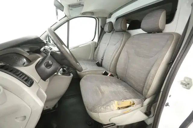 Renault Trafic view 8