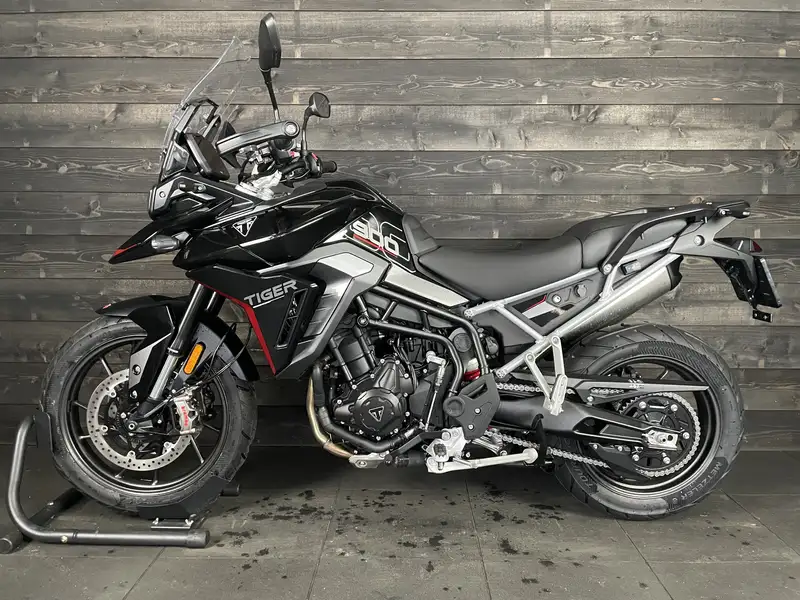 Triumph Tiger 900 - foto 8