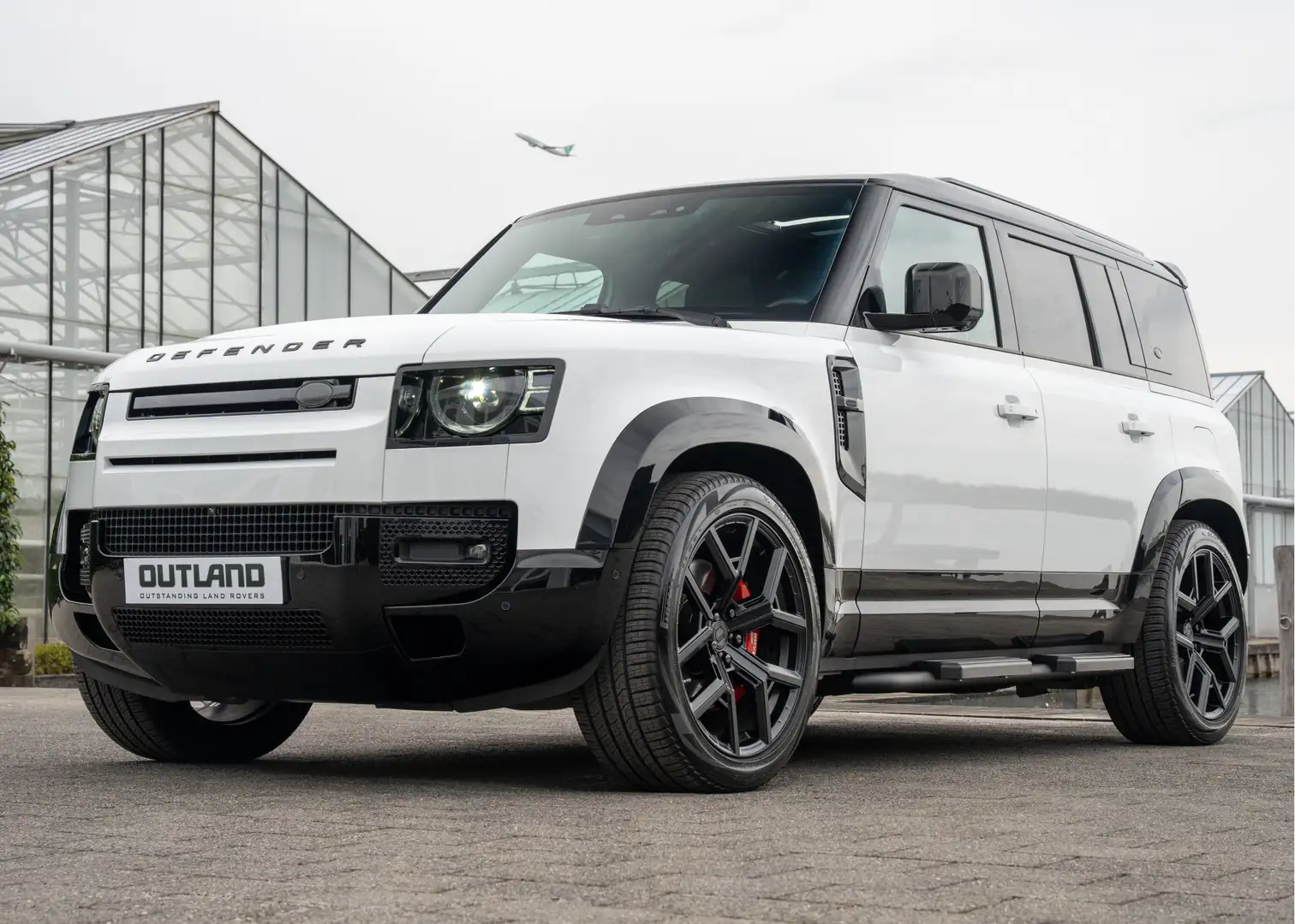 Land Rover Defender P300e 110 X-Dynamic HSE | Alle Opties | URBAN | Me Wit - 2