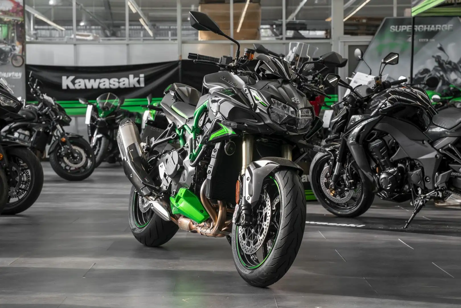 Kawasaki Z H2 SE Performance, 1.Hand, unfallfrei Szürke - 2