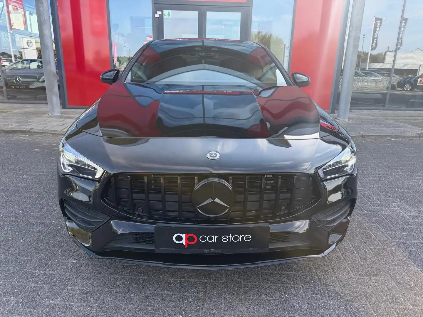 Mercedes-Benz CLA 250 e Premium Plus Zwart - 2