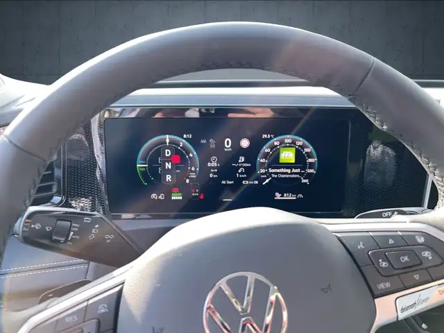 Volkswagen Tiguan view 10