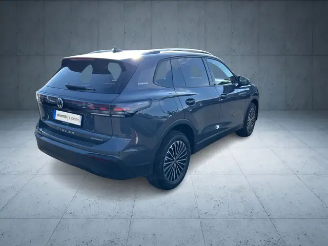 Volkswagen Tiguan view 14