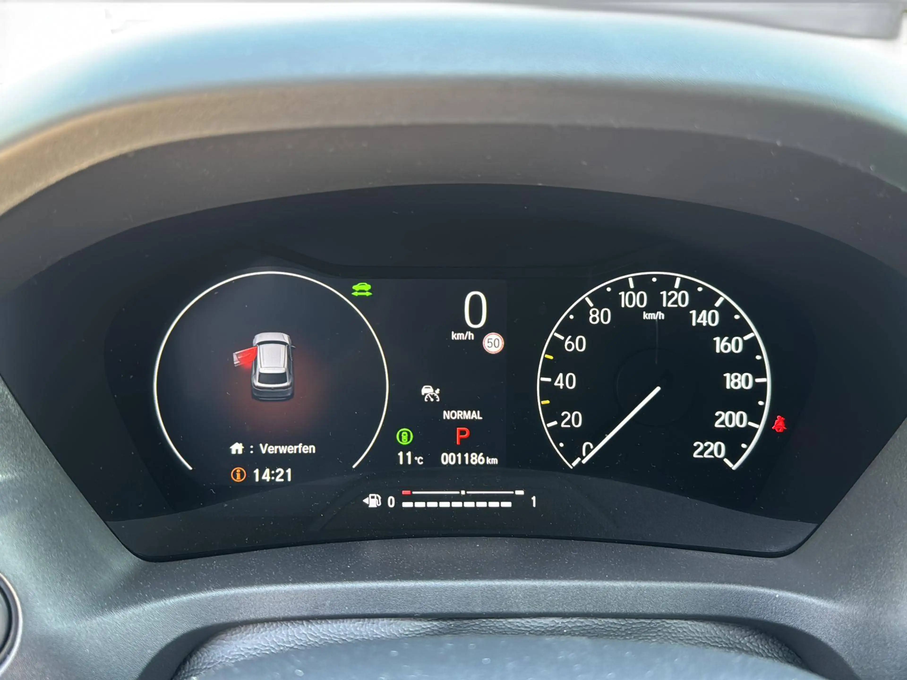 Honda HR-V 1.5 Elegance e:HEV — photo 14