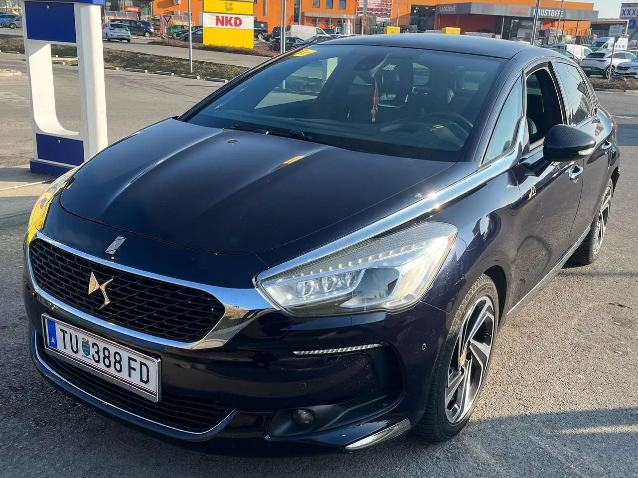 DS Automobiles DS 5