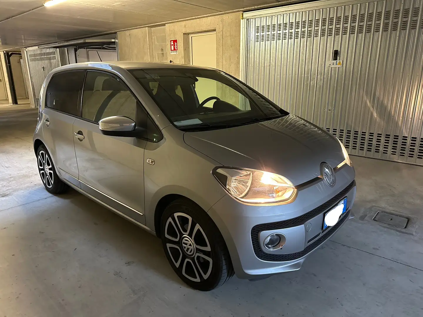 Volkswagen up! 5p 1.0 High 75cv asg E6 - 1