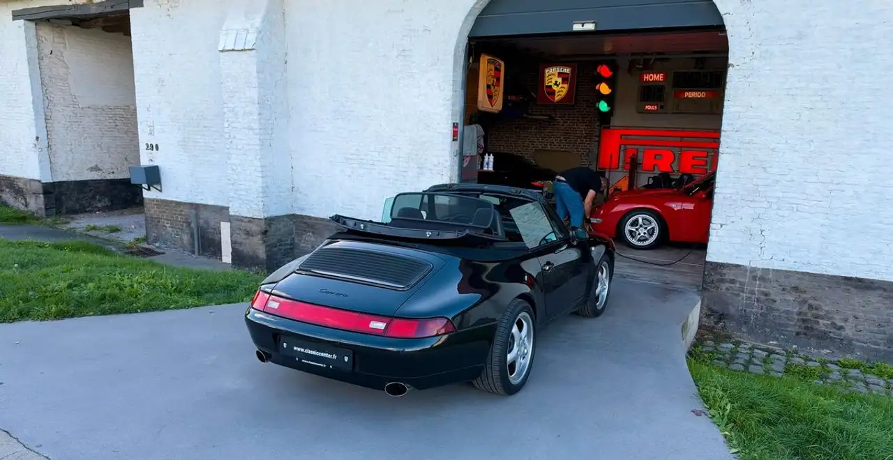 Porsche 993 Carrera 2 Cabriolet Schwarzmetallic L744, foto 4