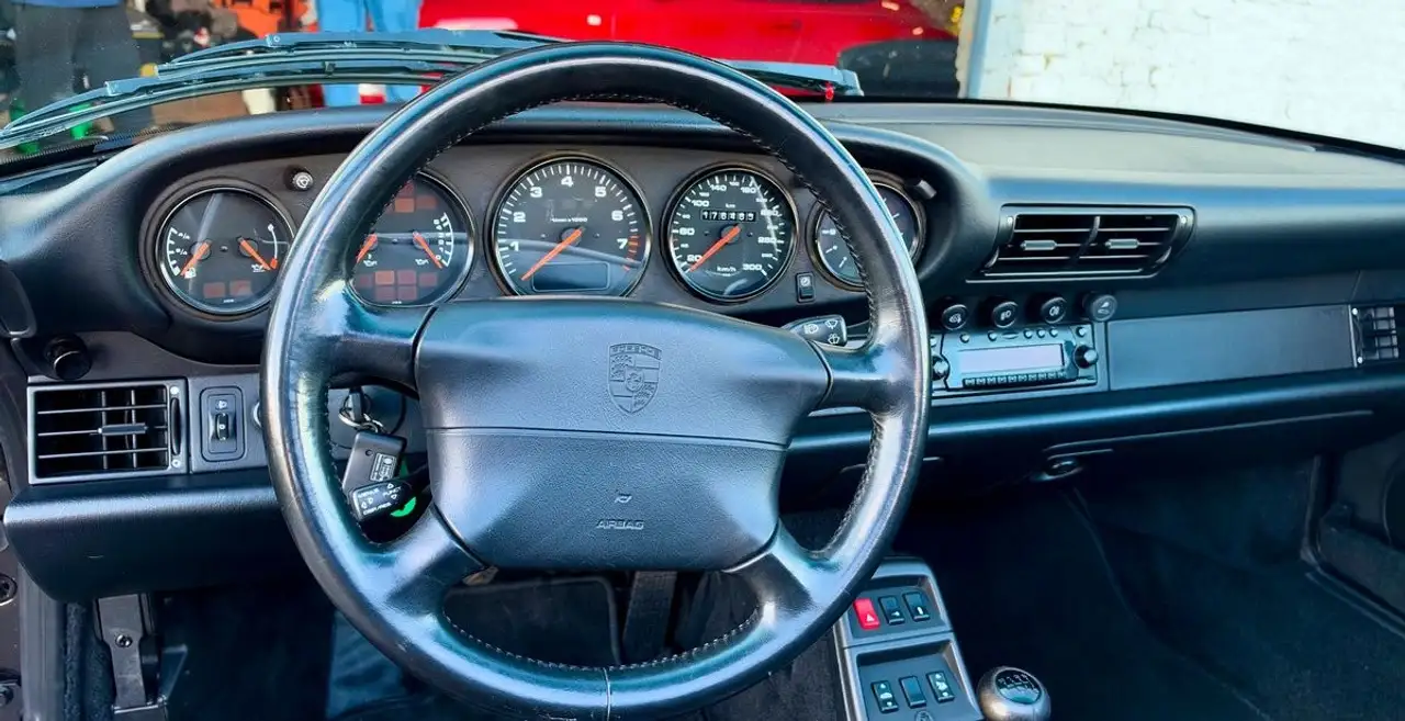 Porsche 993 Carrera 2 Cabriolet Schwarzmetallic L744, foto 10