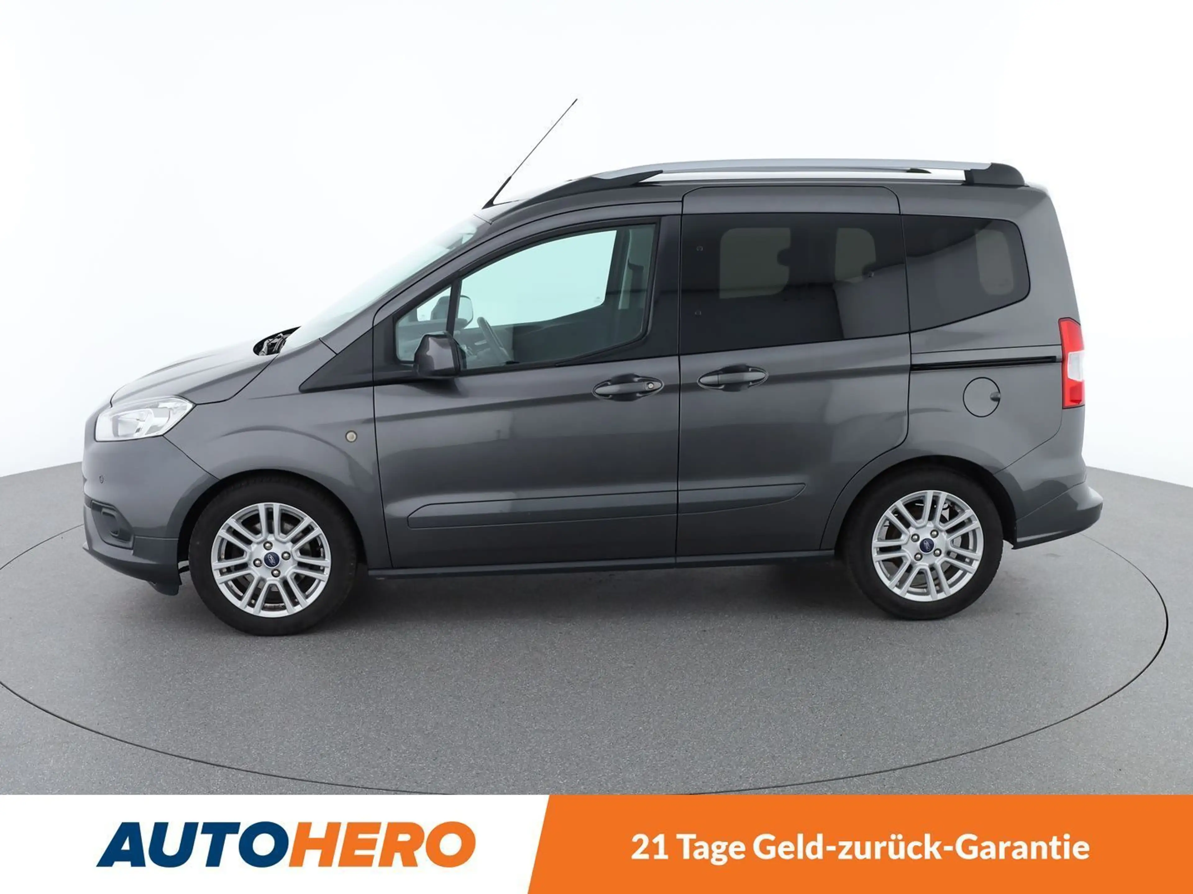 Ford Tourneo 1.0 EcoBoost Titanium — photo 3