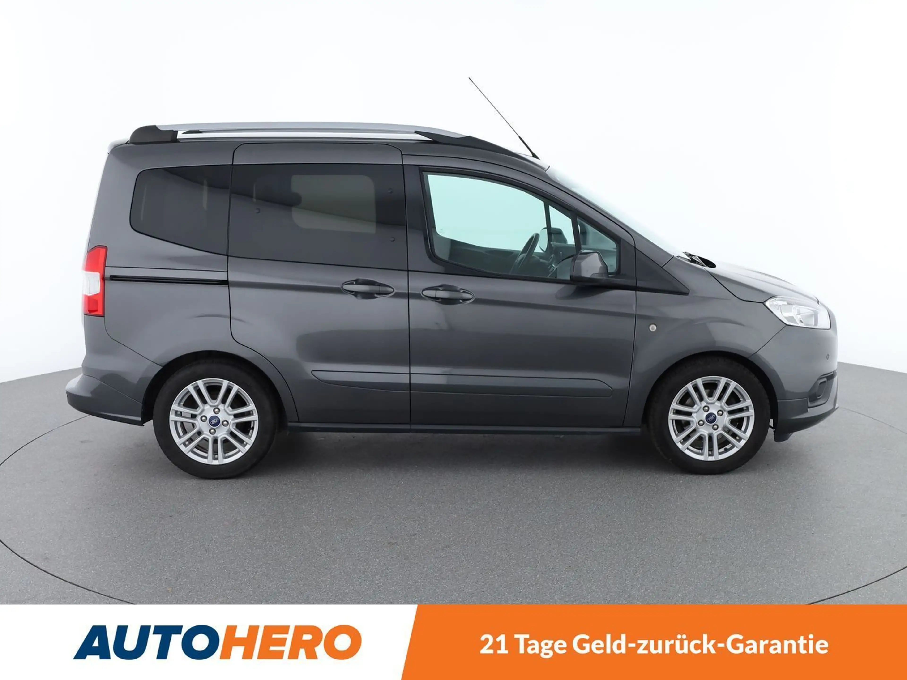 Ford Tourneo 1.0 EcoBoost Titanium — photo 7
