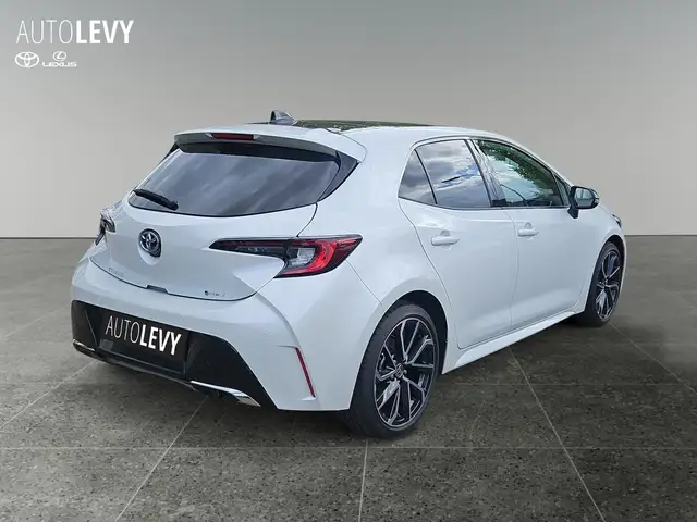 Toyota Corolla view 6