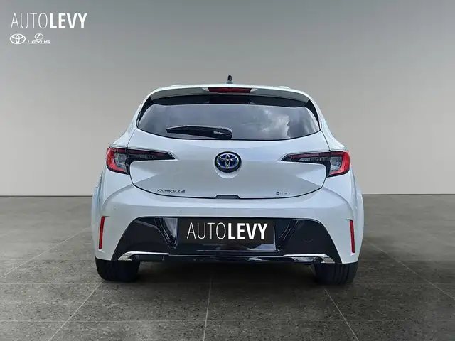 Toyota Corolla view 5