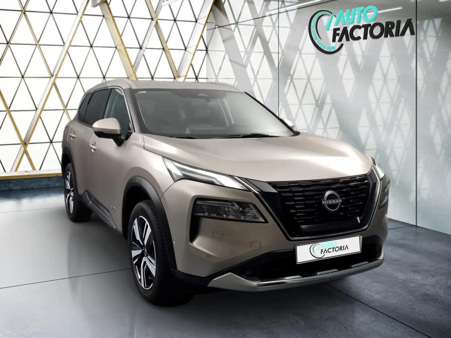 Nissan X-Trail -39% 1.5 E-Power 213 BVA 4x4 Tekna+GPS+CUIR Gris - 2