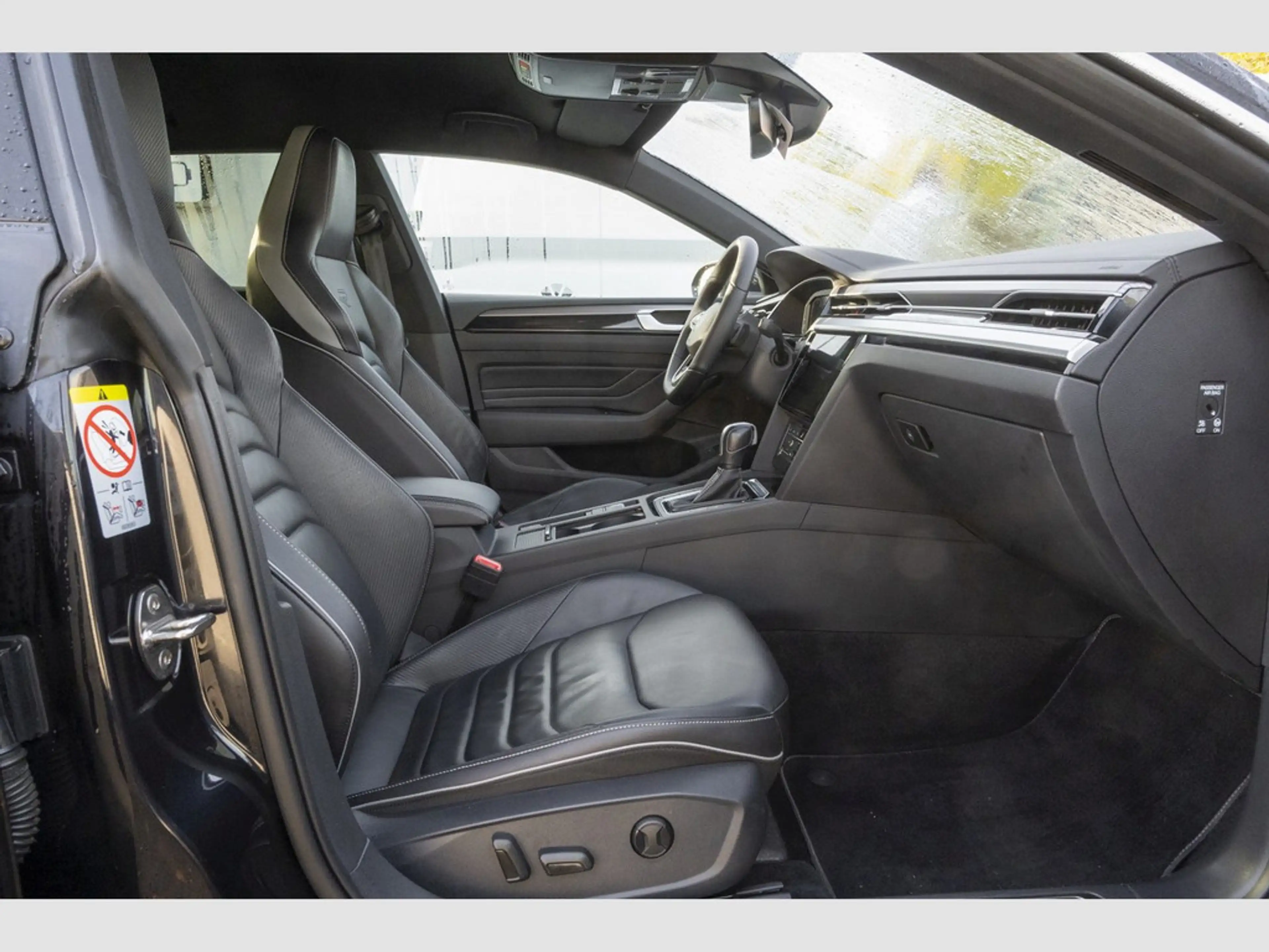 Volkswagen Arteon Shooting Brake 2.0 TDI DSG R-Line Area View/LED/DCC/HUD/Harman — photo 9