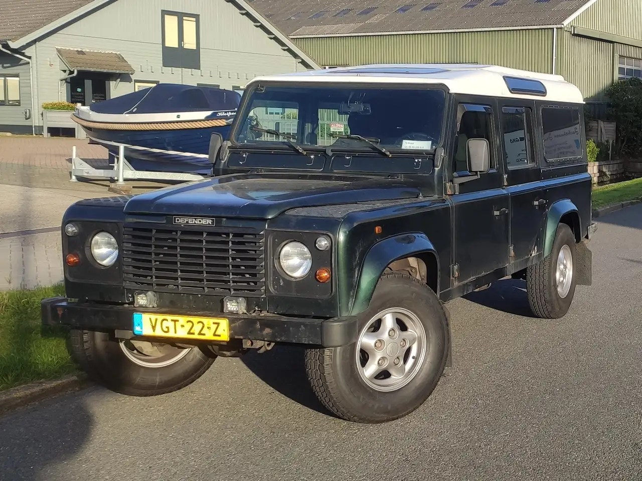 Land Rover Defender 2.5 Tdi 110"Hard Top, foto 1