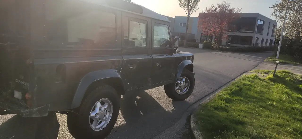 Land Rover Defender 2.5 Tdi 110"Hard Top, foto 11