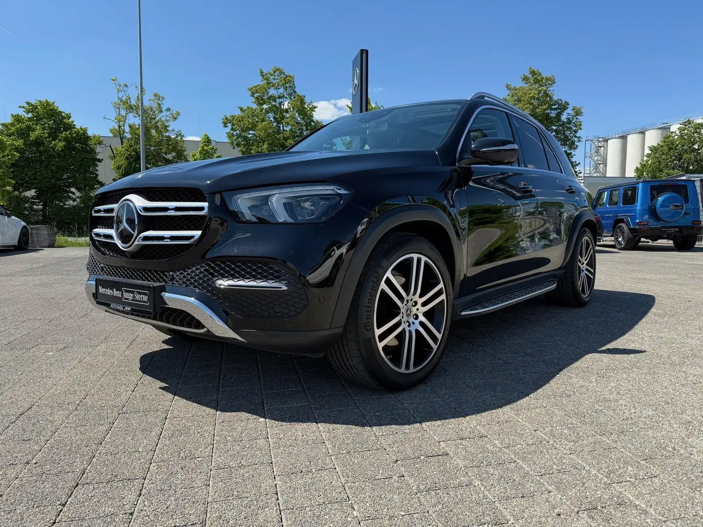 Mercedes-Benz GLE 350 d MBeam*Pano*AHK*360*StandHz*Keyless*HUD Schwarz - 2