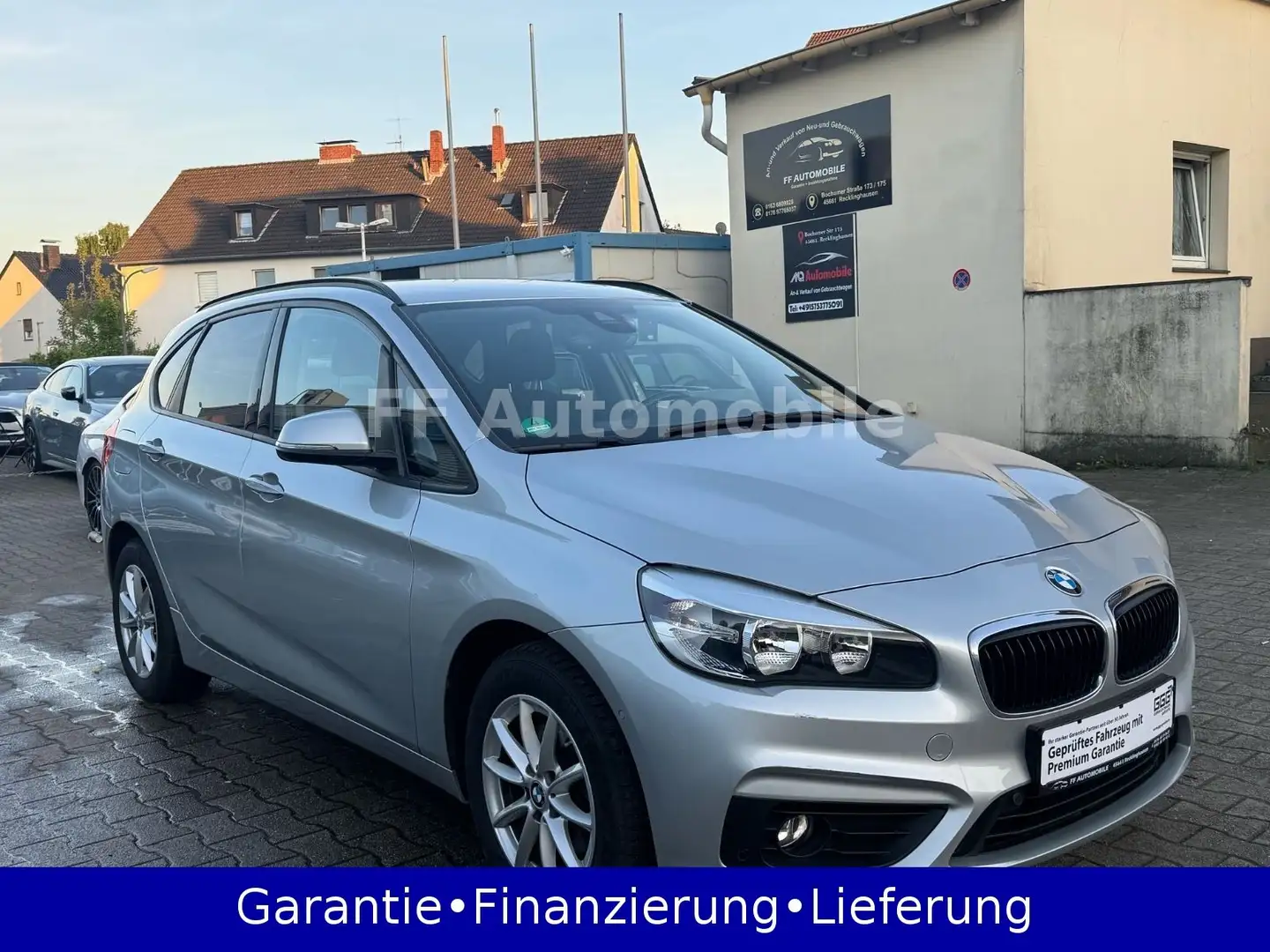 BMW 218 Active Tourer 2.Hand SHZ Park AHK TÜV Inspekt Silber - 1