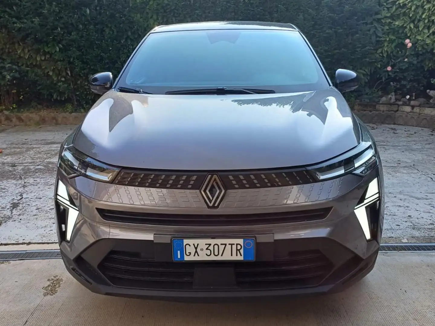 Renault Captur Captur  1.6 E-Tech full hybrid Techno 145cv auto Grigio - 2