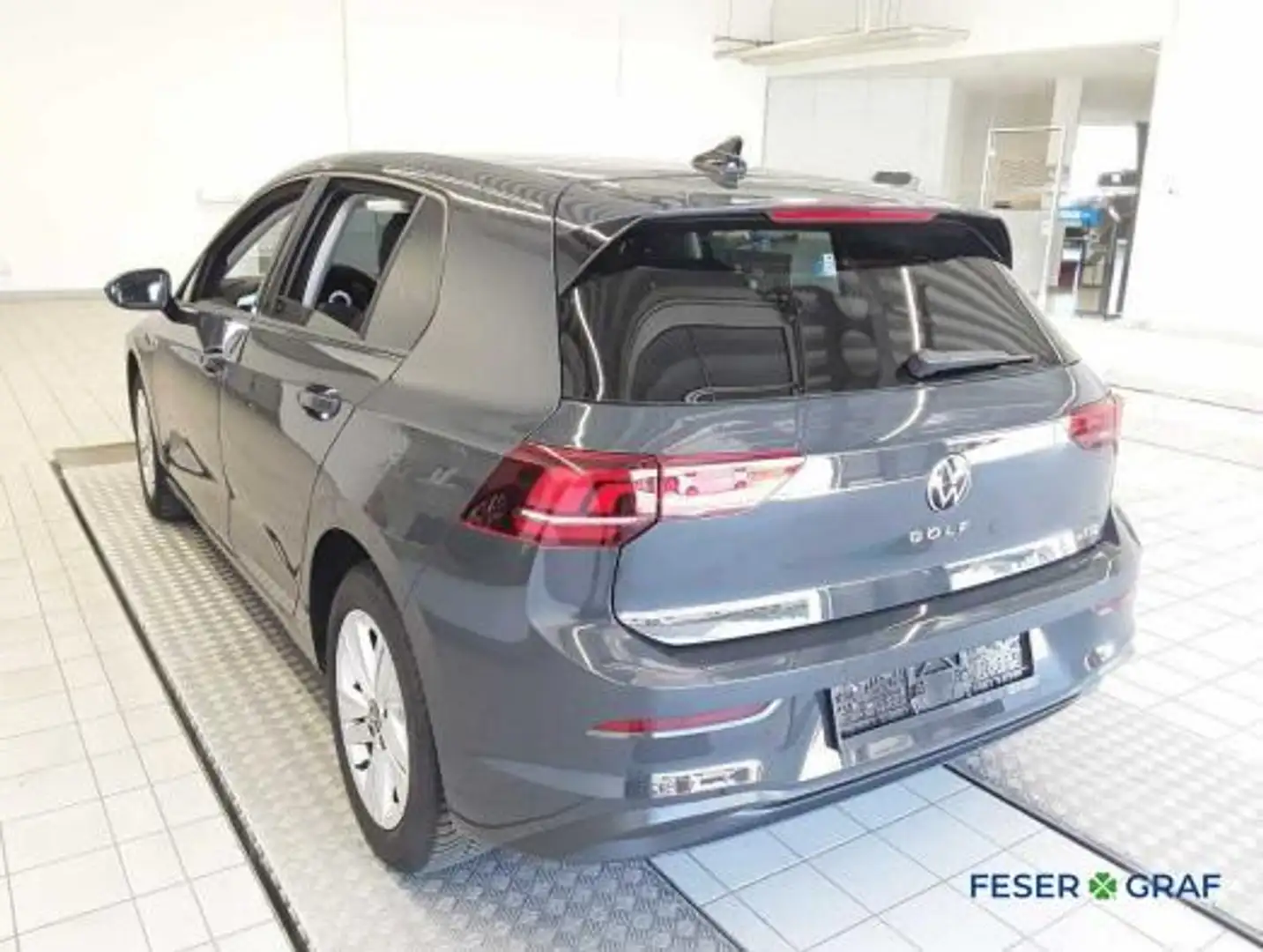 Volkswagen Golf VIII 1.5 eTSI DSG Life KAM HUD NAVI LED APP Grau - 2