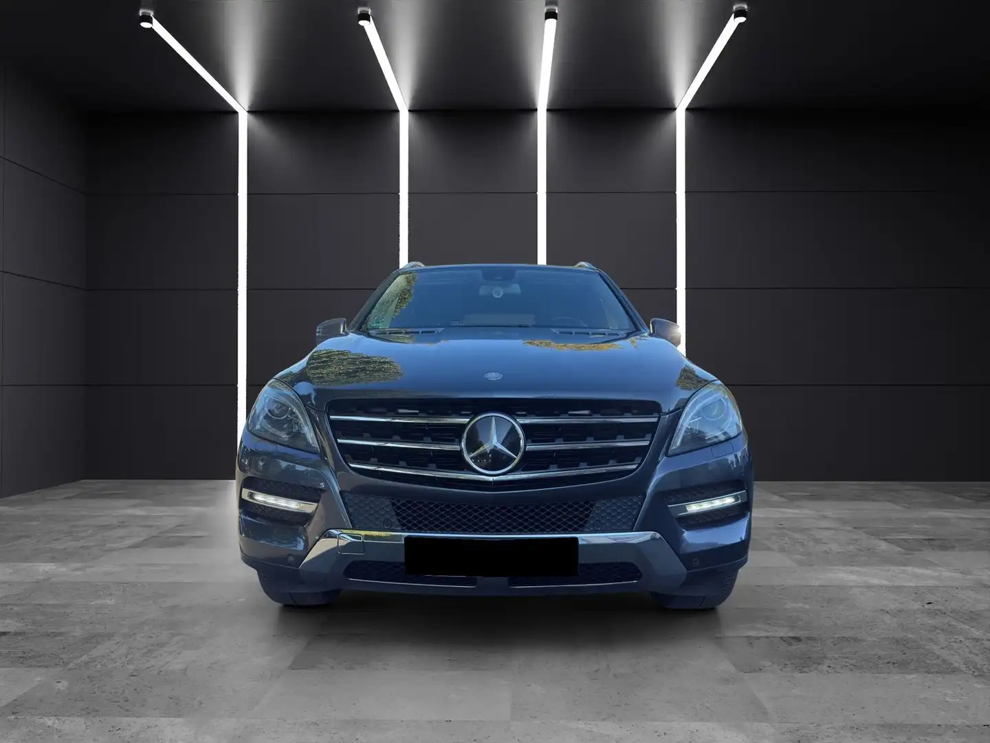 Mercedes-Benz ML 350 4MATIC BE Grau - 2