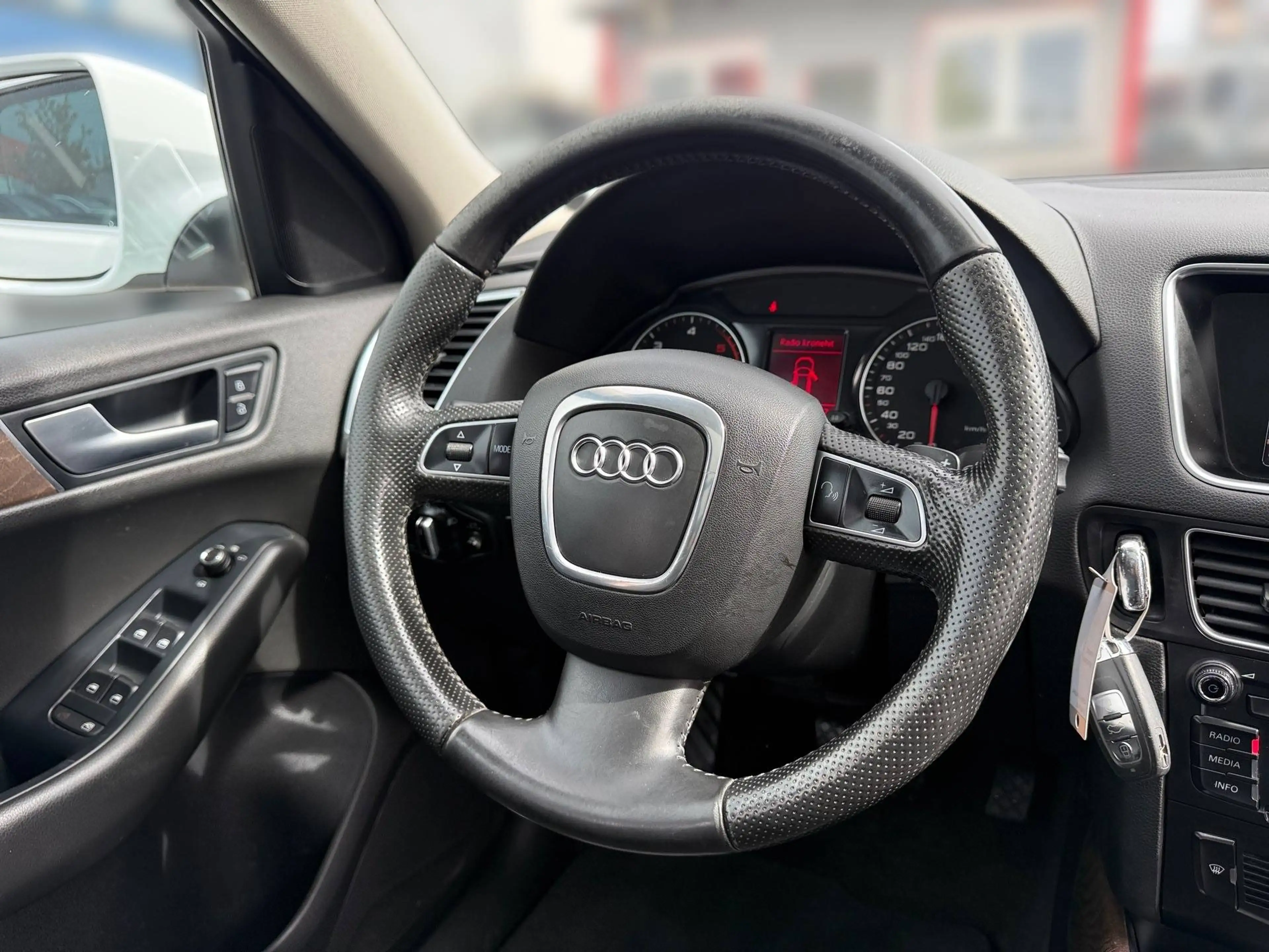 Audi Q5 Q5 2,0 TDI quattro DPF S-tronic | Panorama | — photo 13