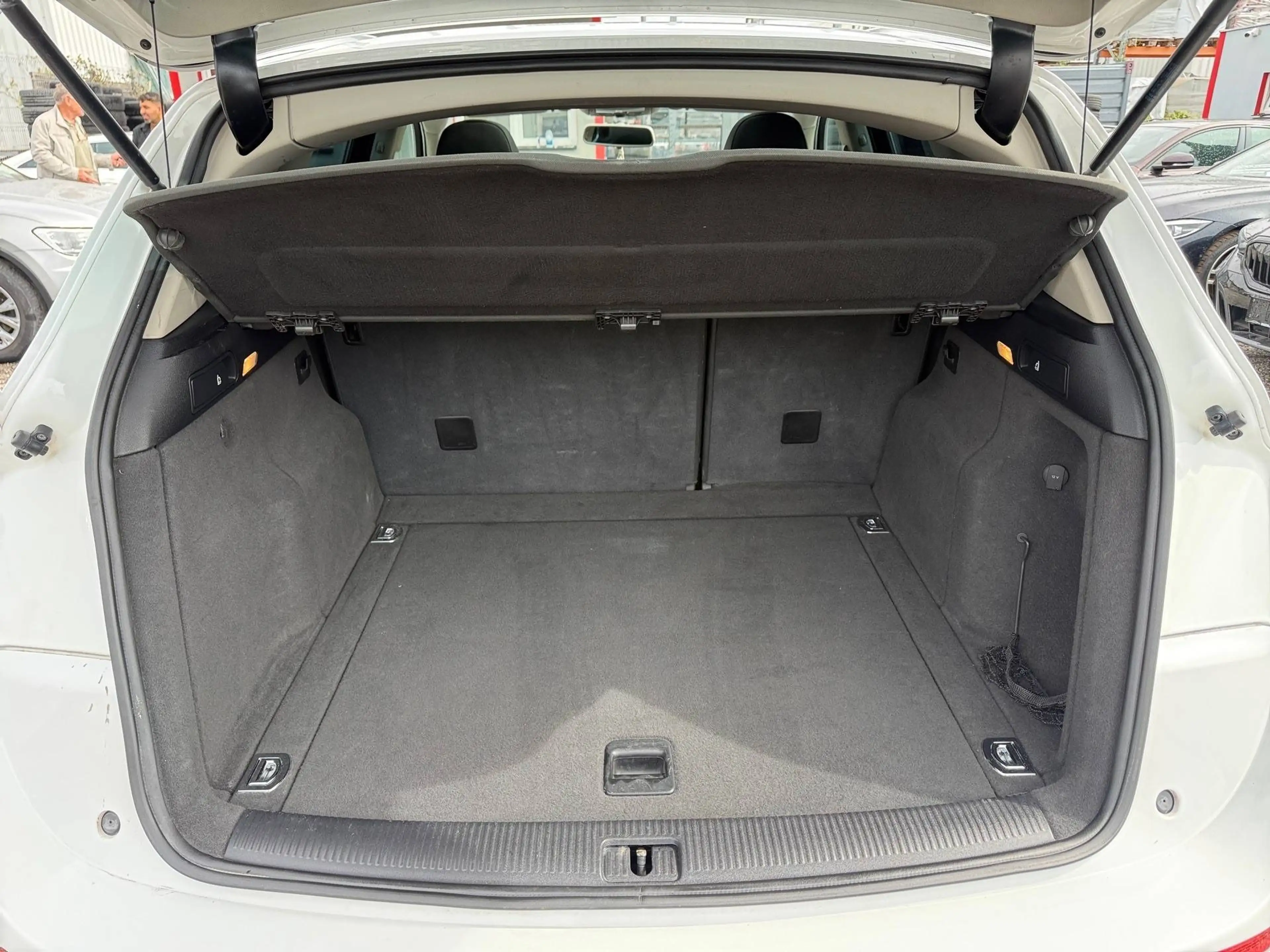 Audi Q5 Q5 2,0 TDI quattro DPF S-tronic | Panorama | — photo 9