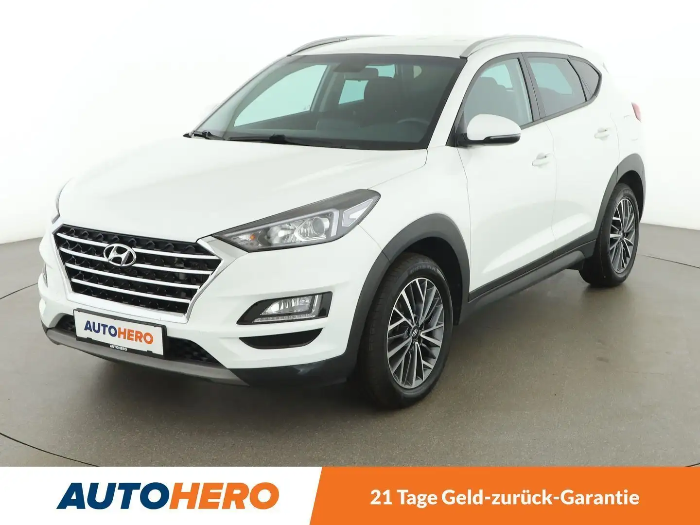 Hyundai TUCSON 1.6 CRDi LEVEL 3 Plus 4WD Aut. *NAVI*CAM*SHZ* Weiß - 1