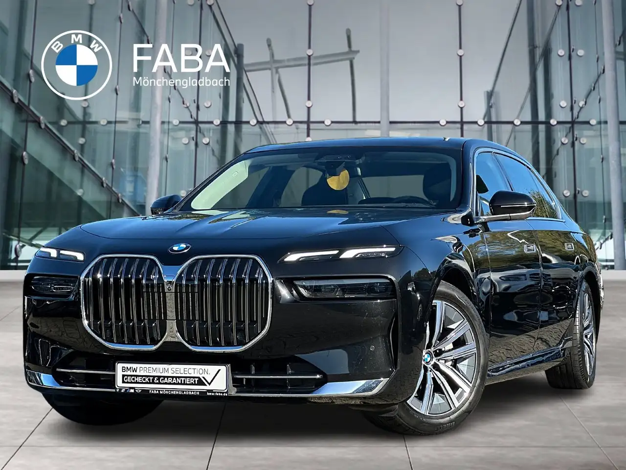 BMW 740