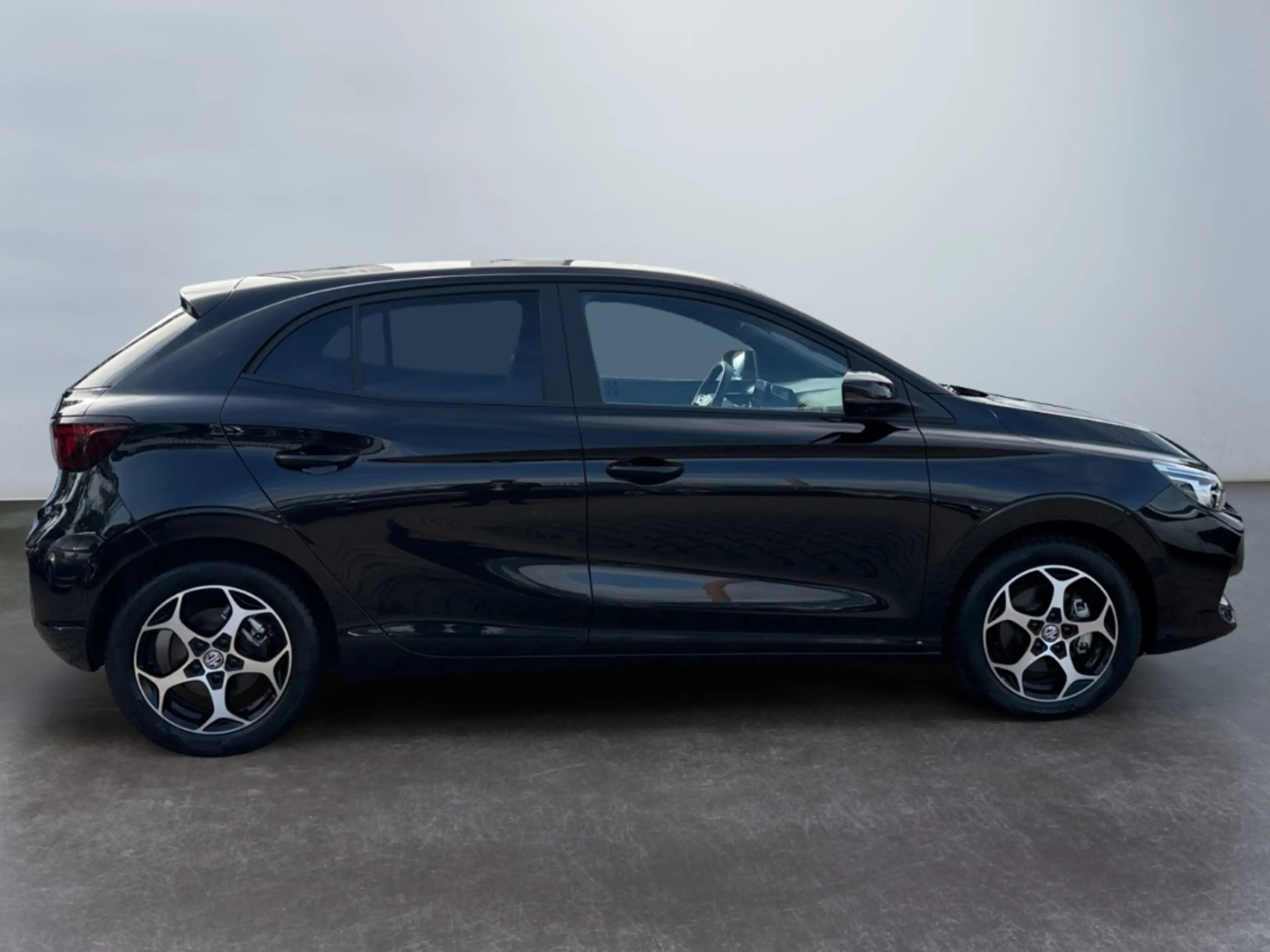 MG MG3 1.5 Hybrid+ 14kW Luxury — photo 9