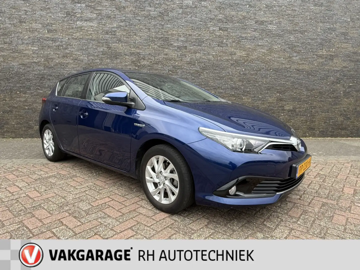 Toyota Auris 1.8 Hybrid Asp. Go Bleu - 2