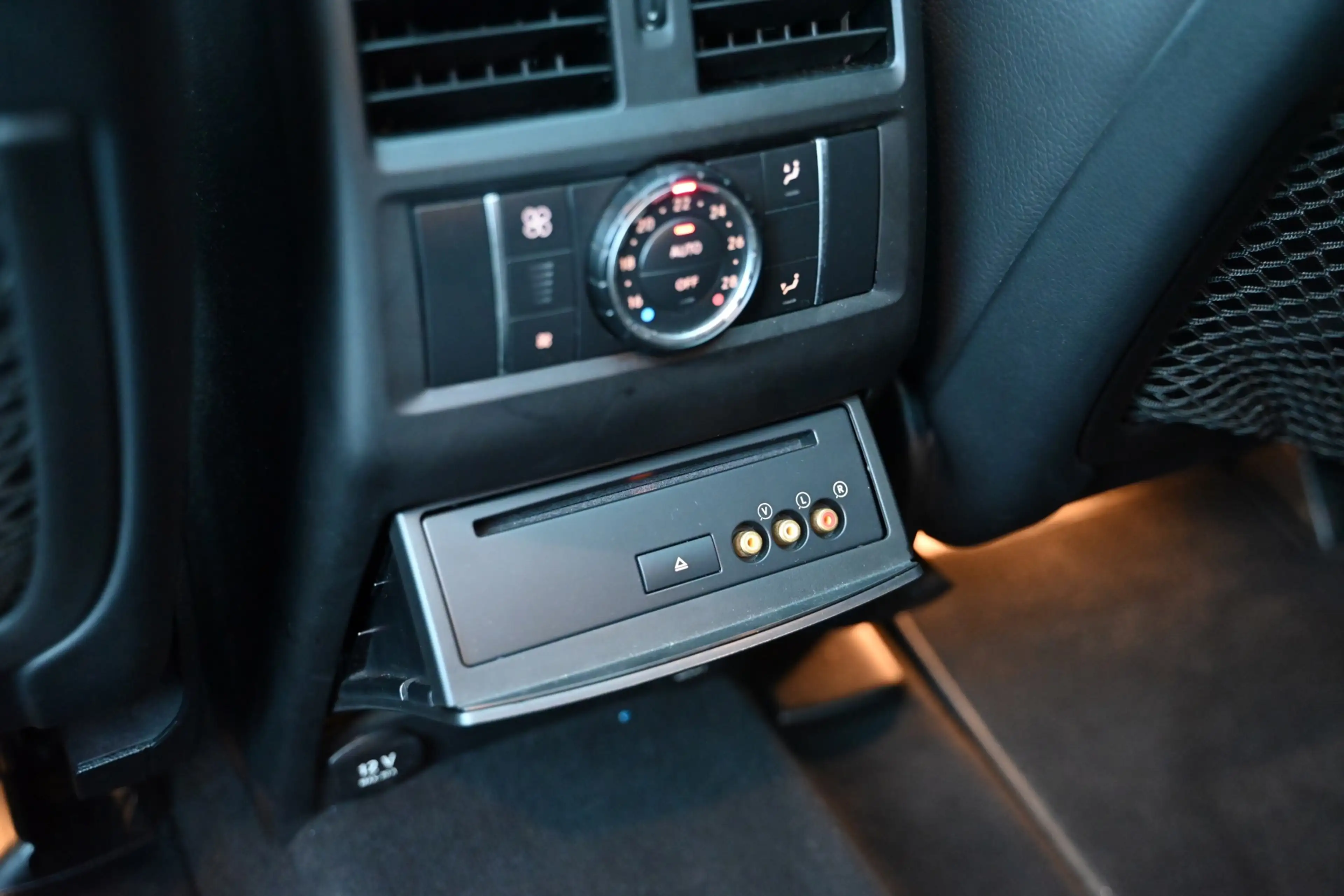 Mercedes-Benz ML 350 M-klasse AMG-Styling - Distronic - Entertainment A — photo 13