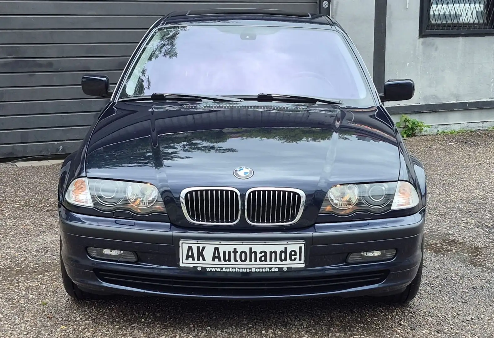 BMW 320 3 Lim. 320i Aut Navi Service & Tüv Neu 1 Hand Bleu - 2