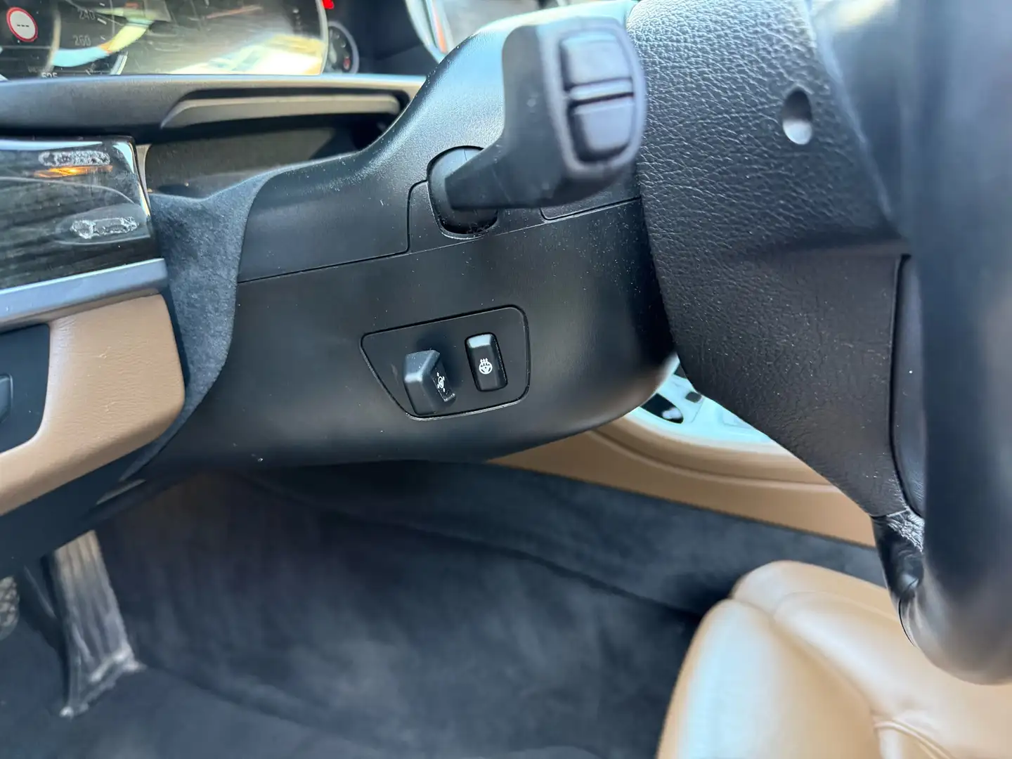 BMW 530 530d Touring Aut. Luxury Line - 2