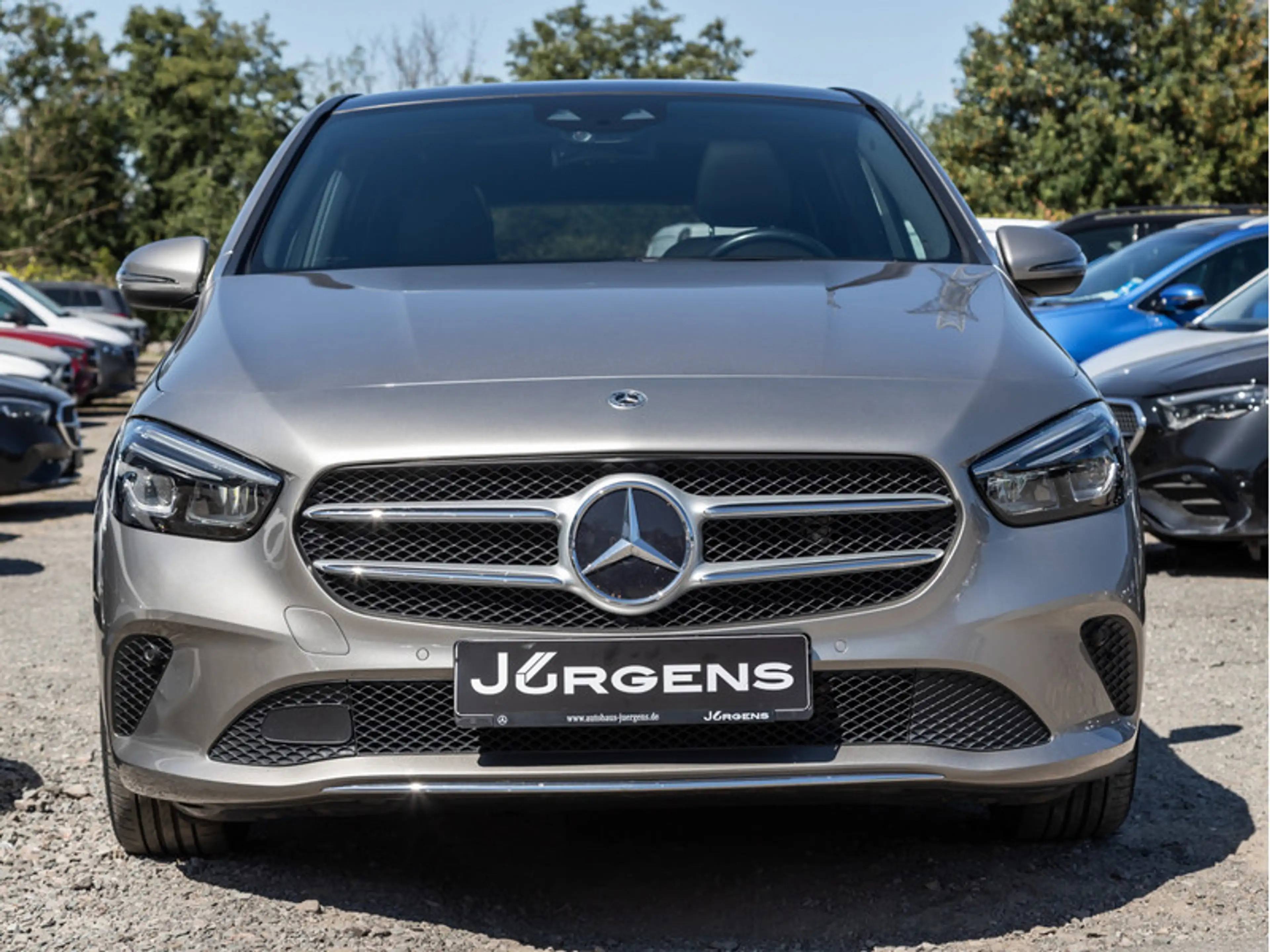 Mercedes-Benz B 220 d Progressive/Navi/MBUX/LED/Cam/Pano/EASY — photo 3