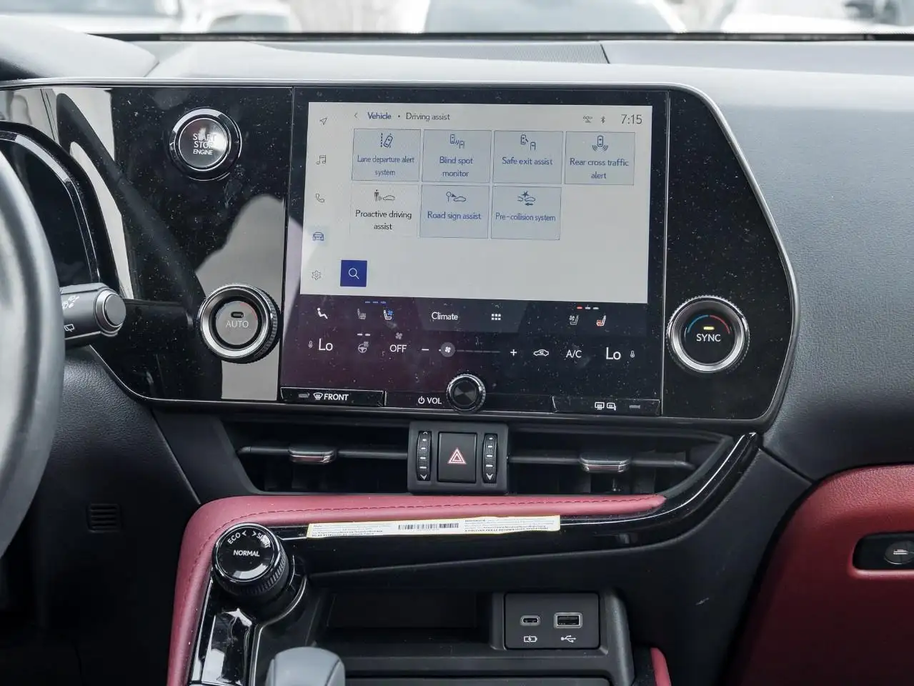 Lexus NX снимка Lexus NX