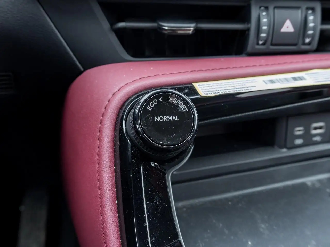 Lexus NX снимка Lexus NX