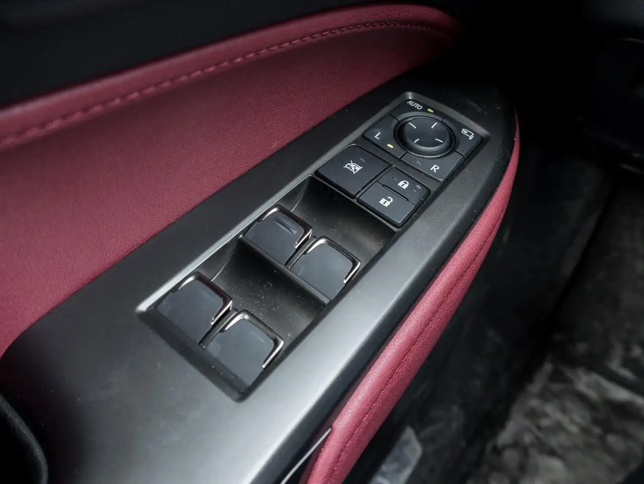 Lexus NX снимка Lexus NX