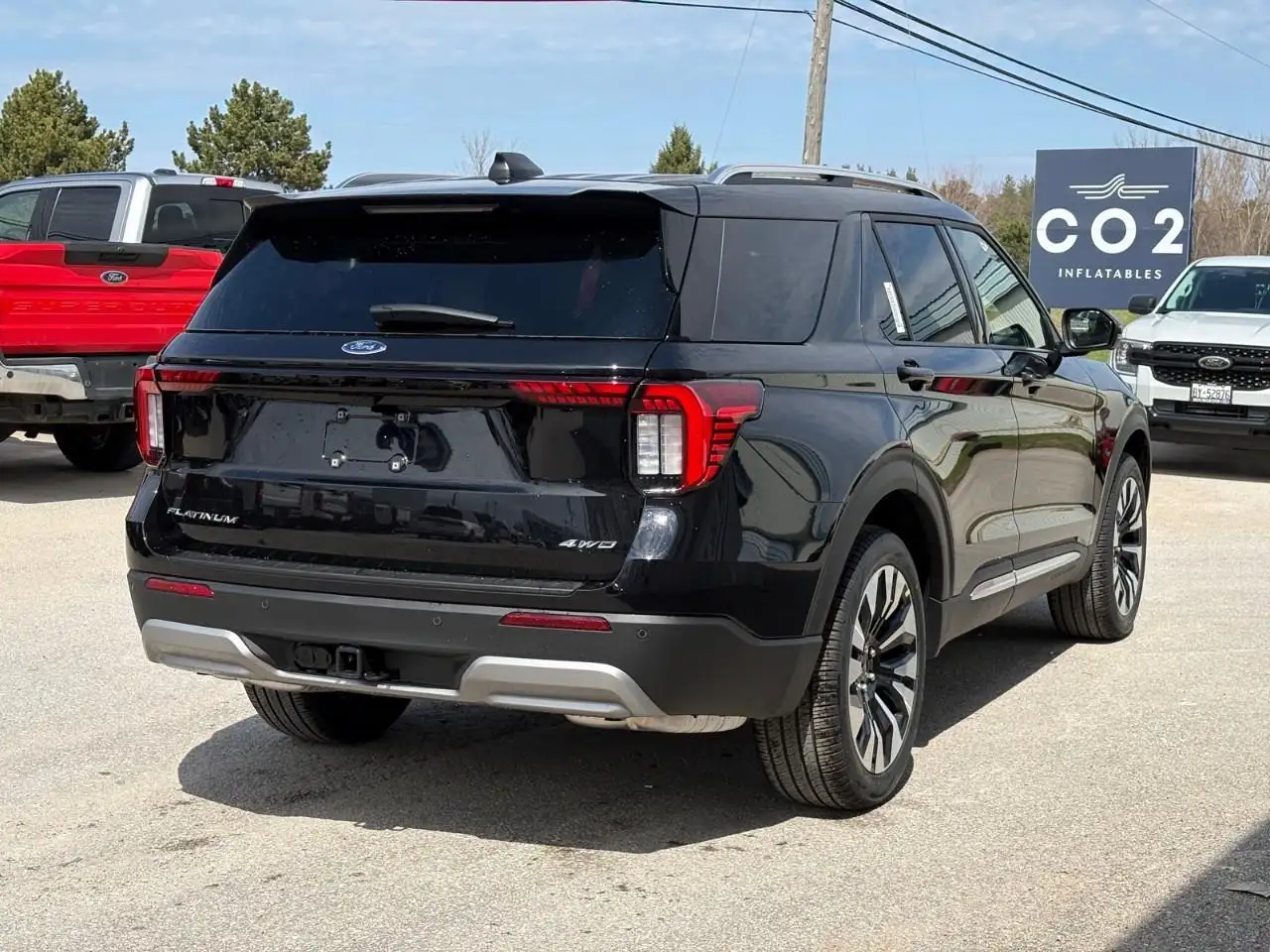 Ford Explorer снимка Ford Explorer