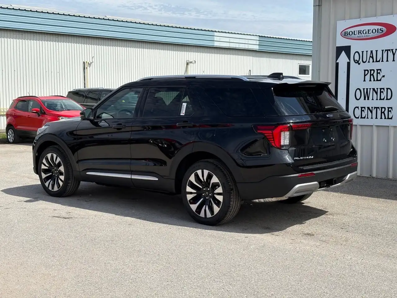 Ford Explorer снимка Ford Explorer