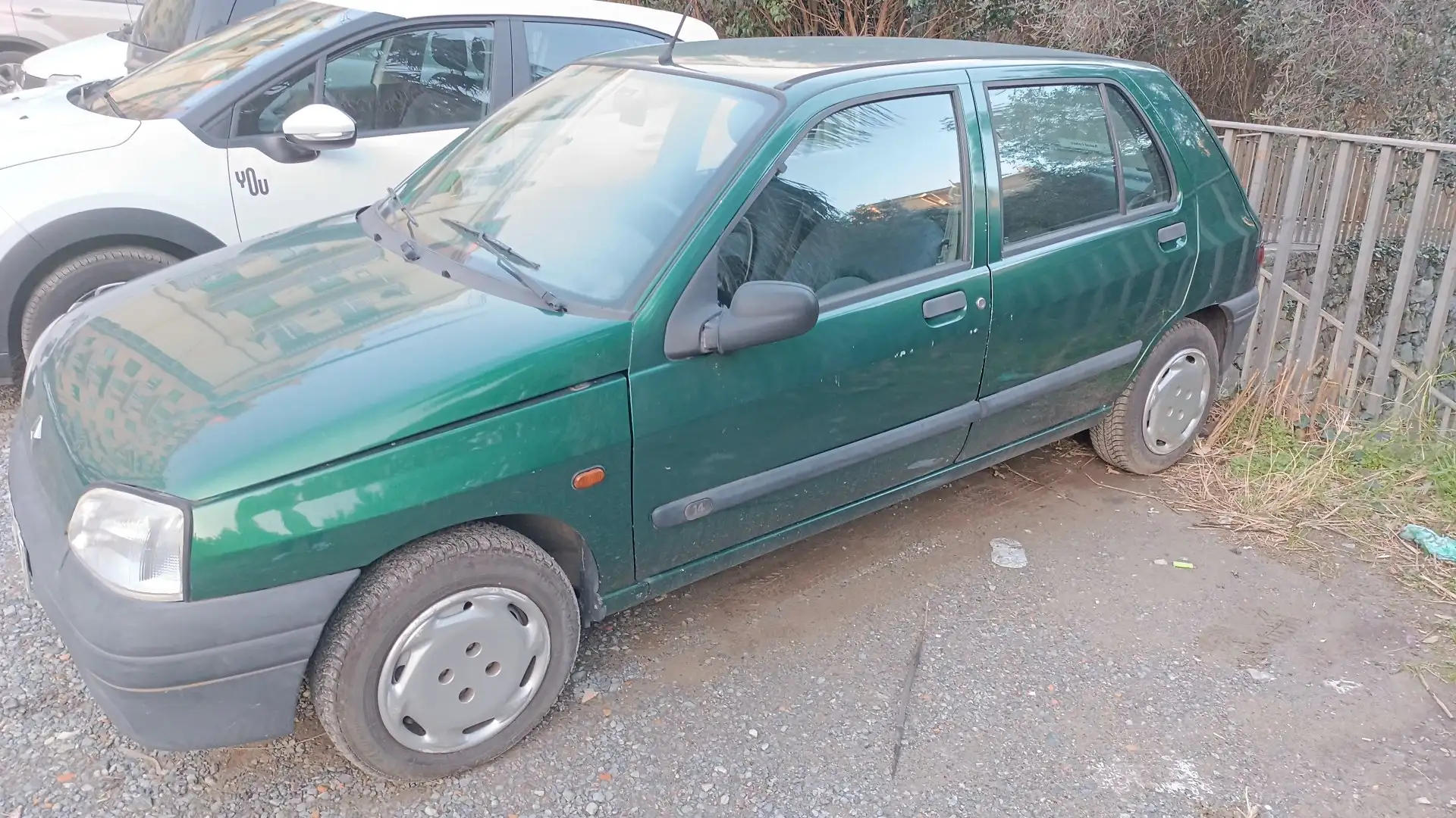 Renault Clio Clio I 1996 5p 1.2 UP Pack Aria Verde - 1