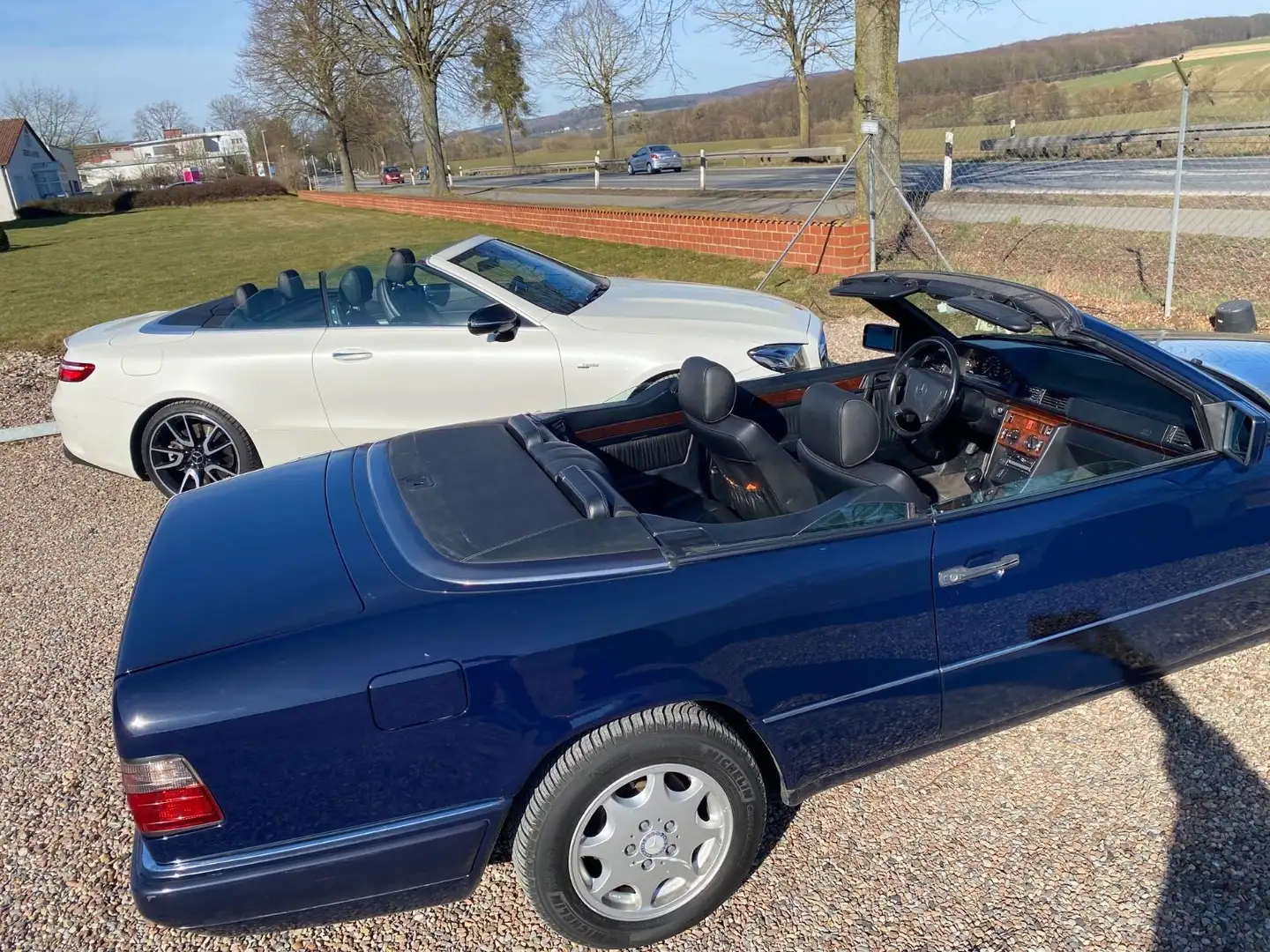 Mercedes-Benz E 200 CABRIO W 124 aus 1. HAND Modrá - 2
