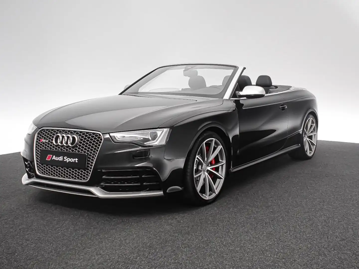 Audi RS5 Cabrio Schwarz - 1