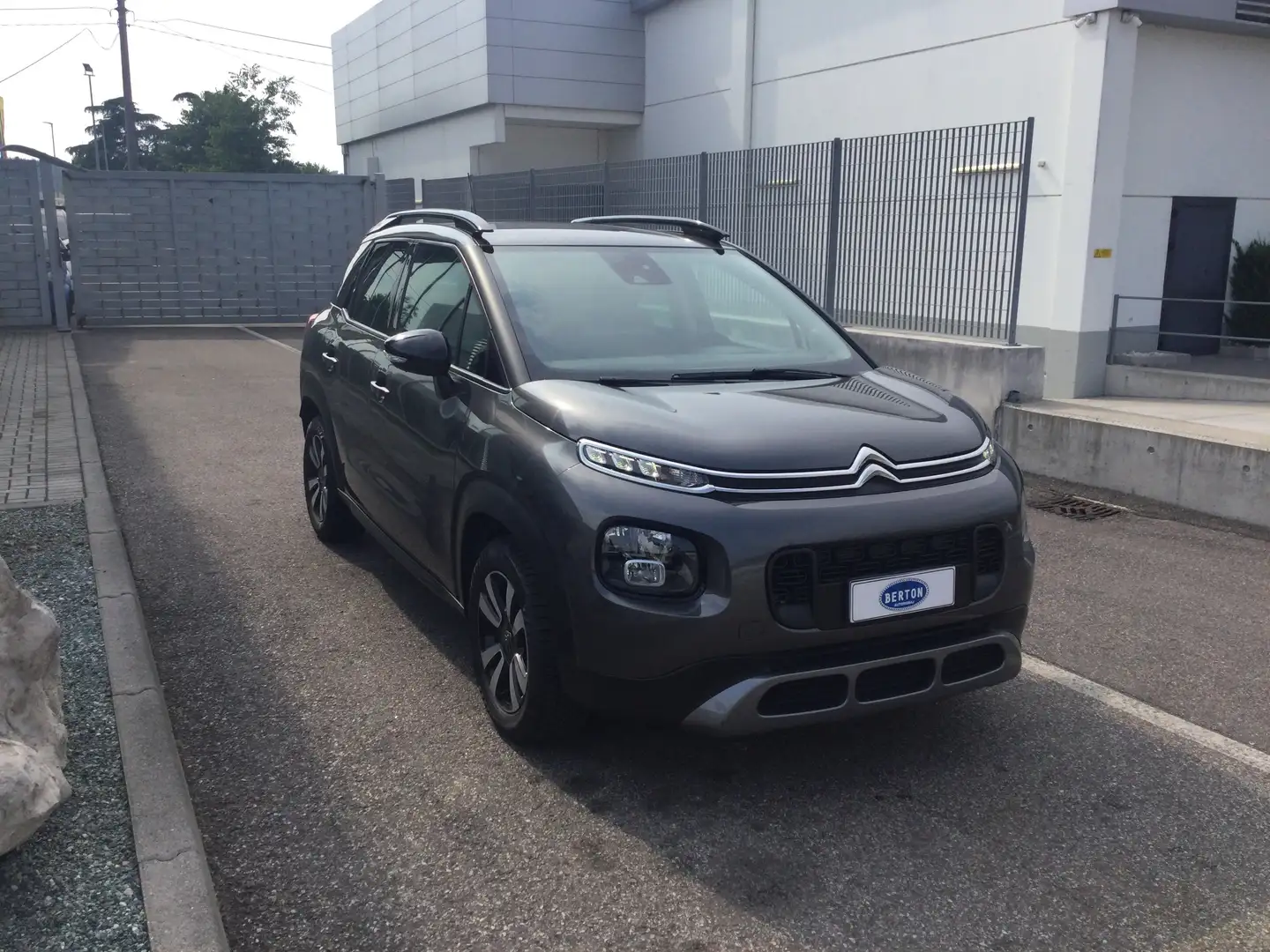 Citroen C3 Aircross PureTech 110 S&S Shine Grigio - 2