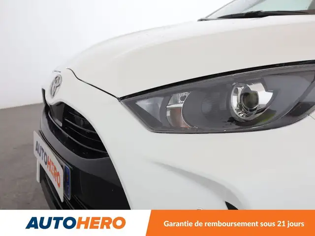 Toyota Yaris view 28