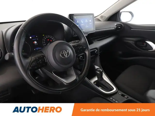 Toyota Yaris view 11