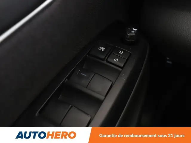Toyota Yaris view 26