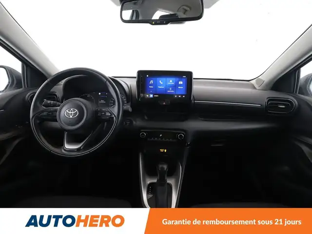 Toyota Yaris view 12