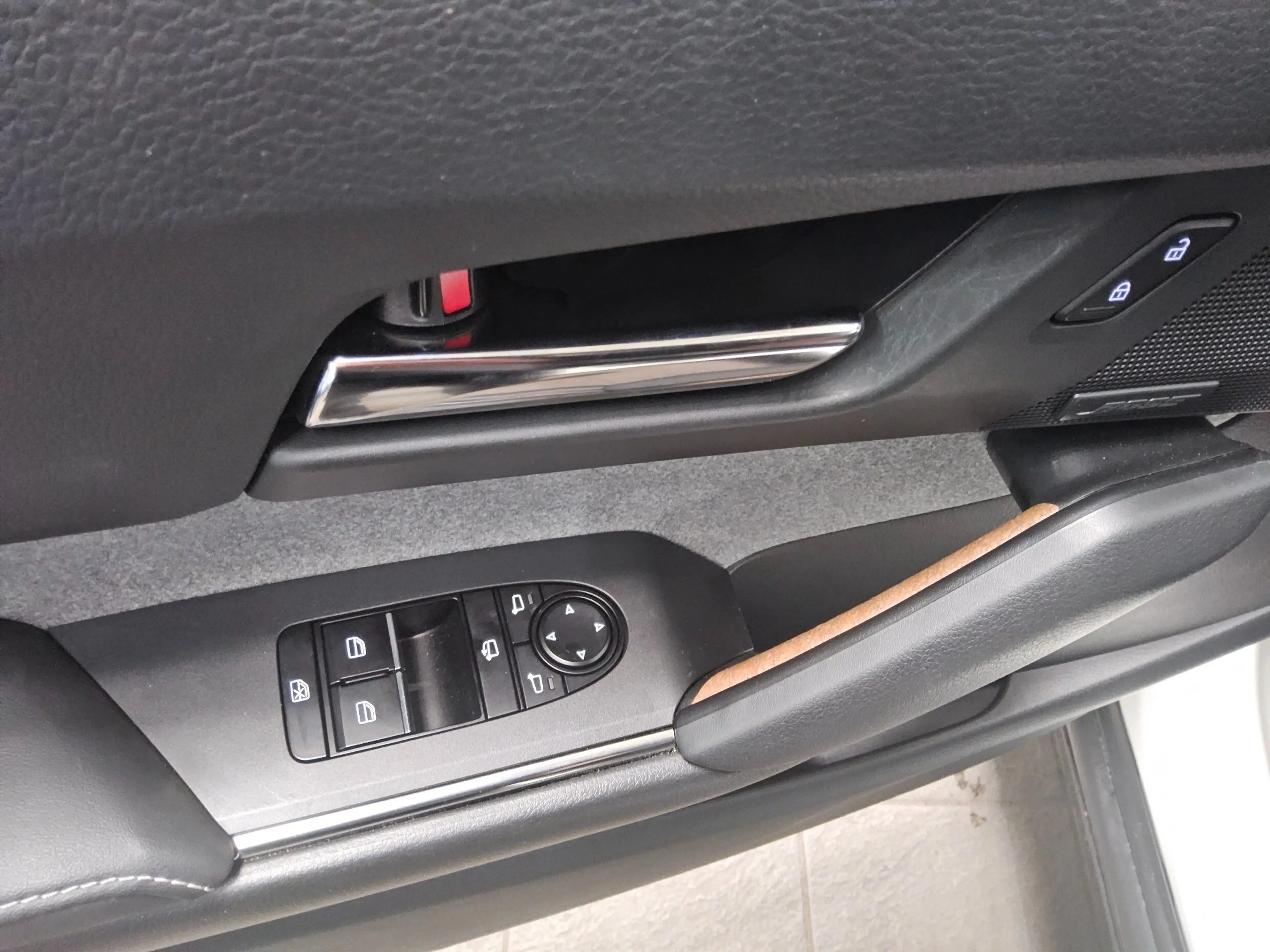 Mazda MX-30 e-Skyactiv Navi LED GSD RFK BOSE — photo 9