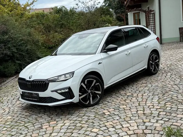 Skoda Scala 1.5 DSG Monte Carlo / Matrix / Pano / AHK